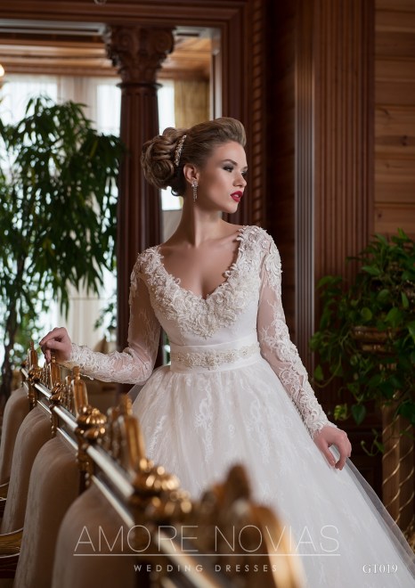 https://amore-novias.com/images/stories/virtuemart/product/GT019       (2) .jpg